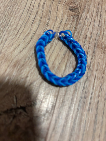 Light blue and dark blue rubber bands bracelets